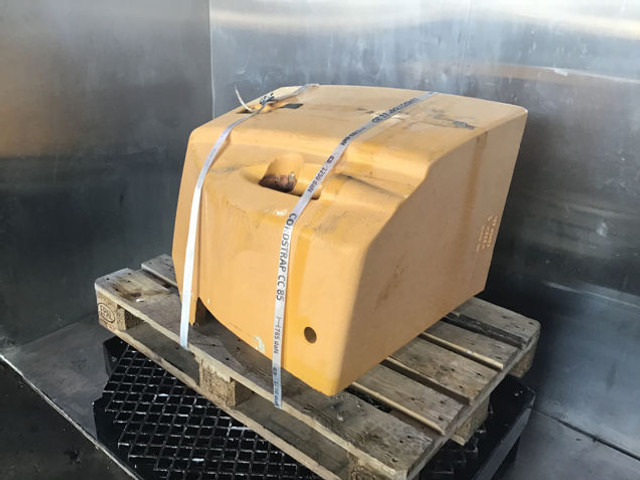 Liebherr Counterweight Right - Противага в категорії Будівельна техніка: фото 1 Liebherr Counterweight Right - Противага в категорії Будівельна техніка: фото 1