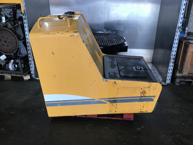 Liebherr Dieseltank - Паливний бак: фото 1 Liebherr Dieseltank - Паливний бак: фото 1