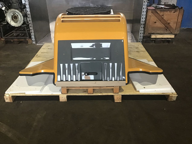 Liebherr Engine Hood - Капот: фото 2 Liebherr Engine Hood - Капот: фото 2