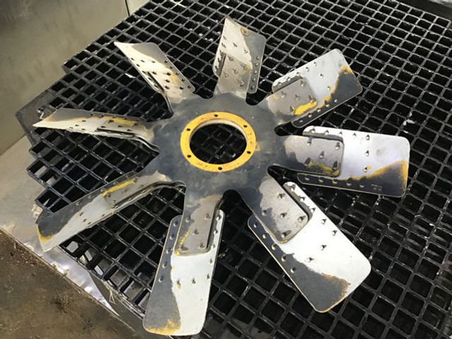 Liebherr Fan - Система охолодження: фото 2 Liebherr Fan - Система охолодження: фото 2