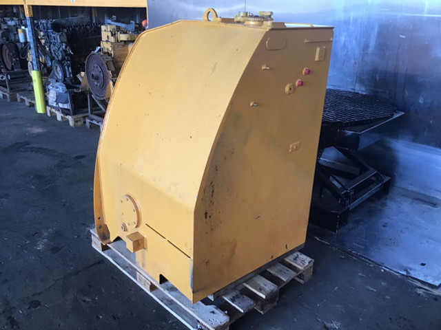 Liebherr Fuel Tank - Паливний бак: фото 1 Liebherr Fuel Tank - Паливний бак: фото 1