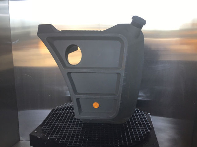 Liebherr Fuel Tank - Паливний бак: фото 1 Liebherr Fuel Tank - Паливний бак: фото 1