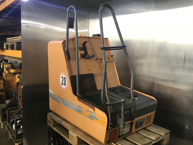 Liebherr Fuel Tank - Паливний бак: фото 1 Liebherr Fuel Tank - Паливний бак: фото 1