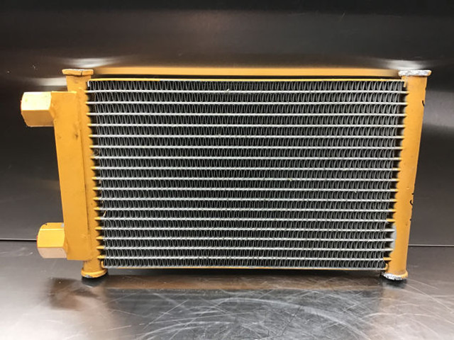 Liebherr Fuelcooler - Масляний радіатор: фото 2 Liebherr Fuelcooler - Масляний радіатор: фото 2