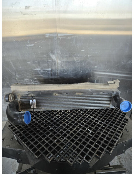 Liebherr Intercooler - Інтеркулер: фото 3 Liebherr Intercooler - Інтеркулер: фото 3