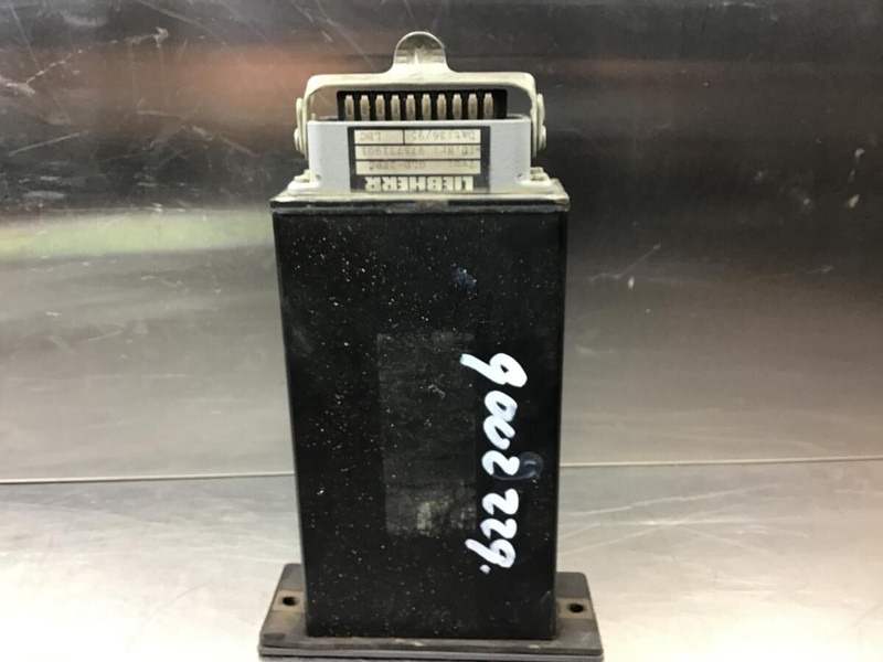 Liebherr Maxiumum Load Relay - Блок управління: фото 1 Liebherr Maxiumum Load Relay - Блок управління: фото 1