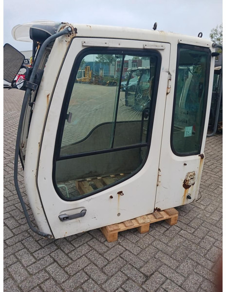 Liebherr - Кабіна й інтер'єр: фото 3 Liebherr - Кабіна й інтер'єр: фото 3