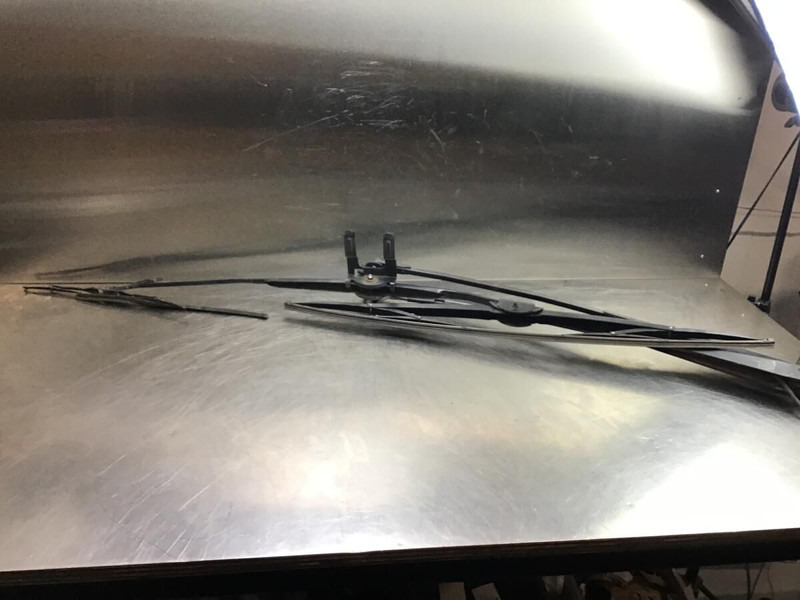 Liebherr - Склоочисник: фото 3 Liebherr - Склоочисник: фото 3