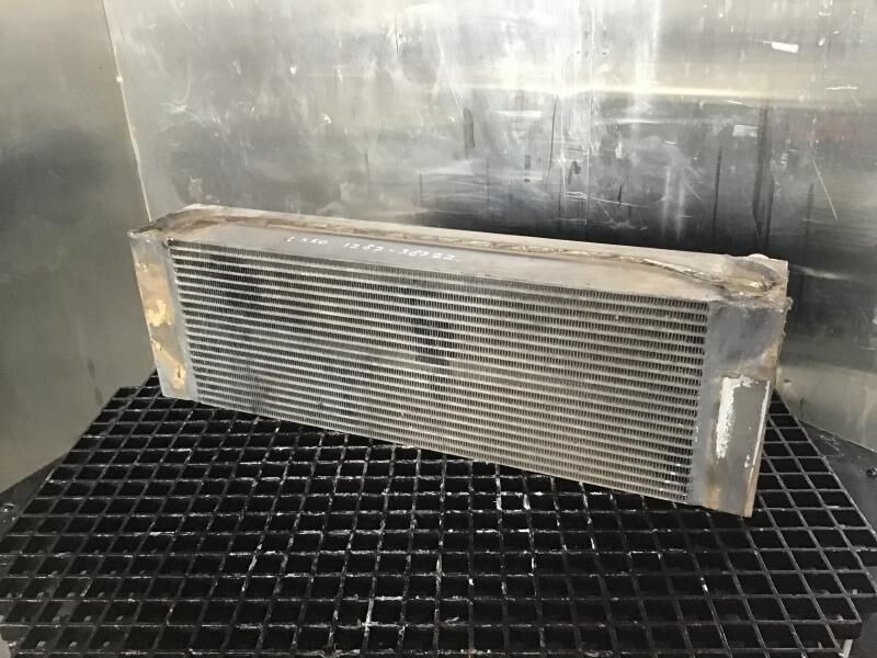 Liebherr Oil Cooler - Масляний радіатор: фото 3 Liebherr Oil Cooler - Масляний радіатор: фото 3