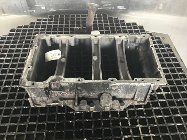 Liebherr Oil Sump - Масляної фільтр: фото 2 Liebherr Oil Sump - Масляної фільтр: фото 2