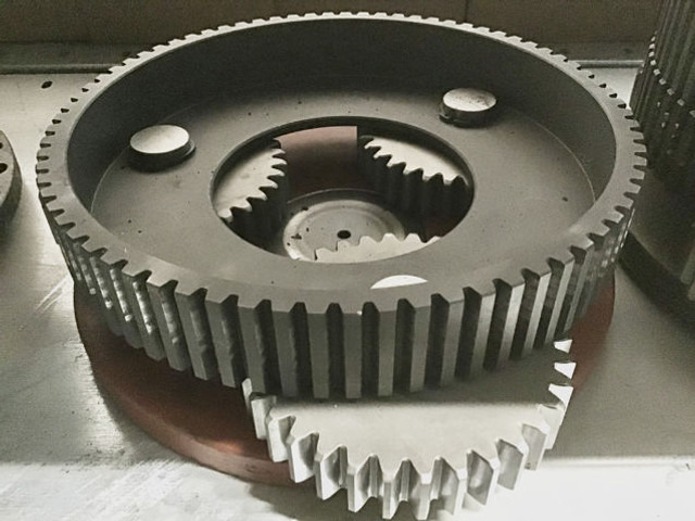 Liebherr Planetary Carrier - Підвіска: фото 1 Liebherr Planetary Carrier - Підвіска: фото 1