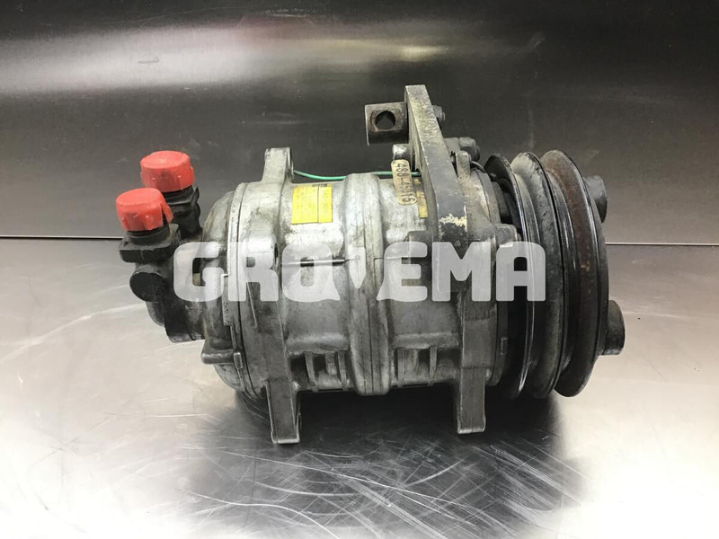 Liebherr R900 Li / A316 Li / A314 Li / A312 Li / A309 Li / A310 - Компресор кондиціонера: фото 2 Liebherr R900 Li / A316 Li / A314 Li / A312 Li / A309 Li / A310 - Компресор кондиціонера: фото 2