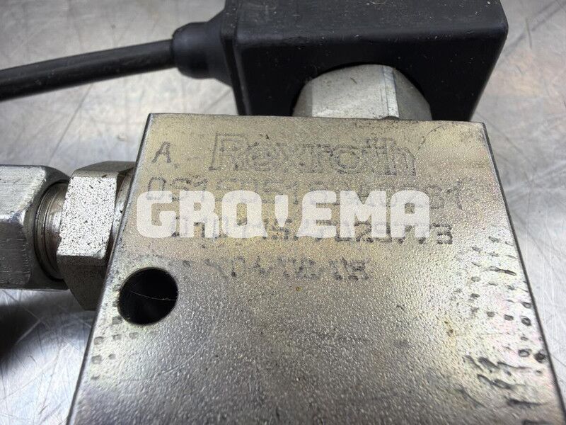 Liebherr R900 Li / R914B / R912 Li / R904 / A904C Li / A904 Li - Гідравліка: фото 4 Liebherr R900 Li / R914B / R912 Li / R904 / A904C Li / A904 Li - Гідравліка: фото 4