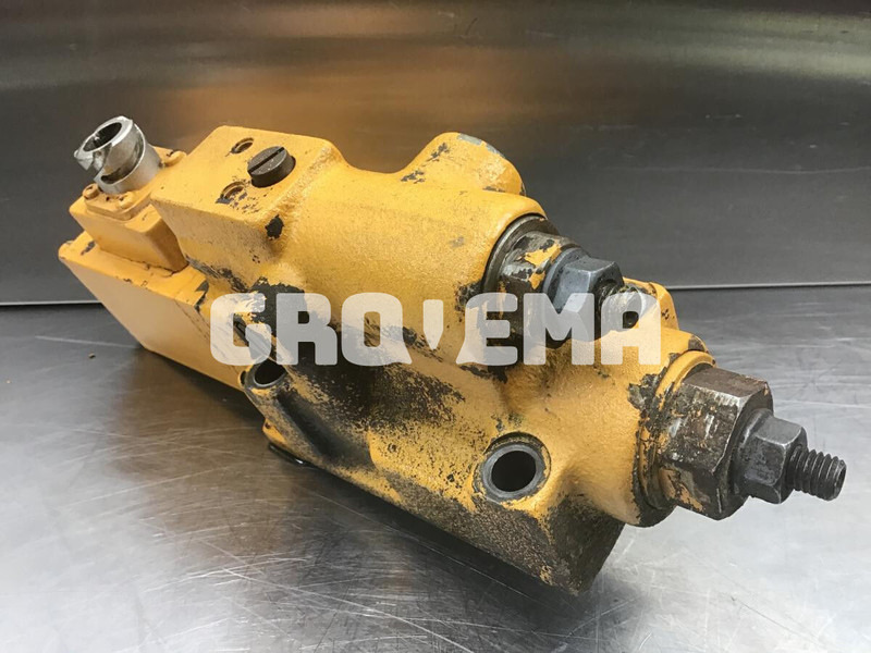 Liebherr R902 Li / R912 LC - Клапан: фото 1 Liebherr R902 Li / R912 LC - Клапан: фото 1