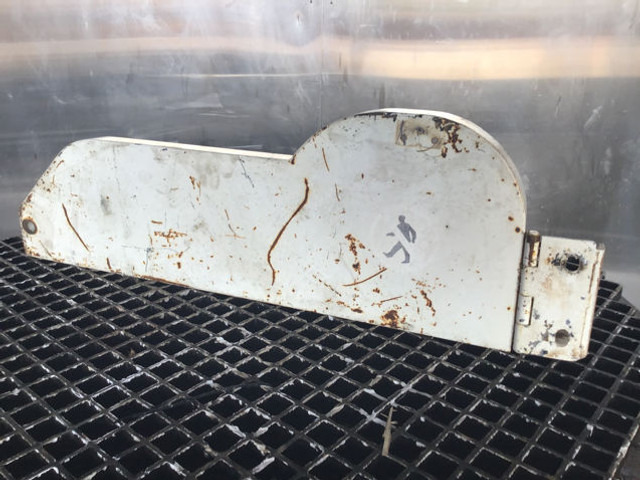 Liebherr R924 COMPACT - Капот: фото 1 Liebherr R924 COMPACT - Капот: фото 1