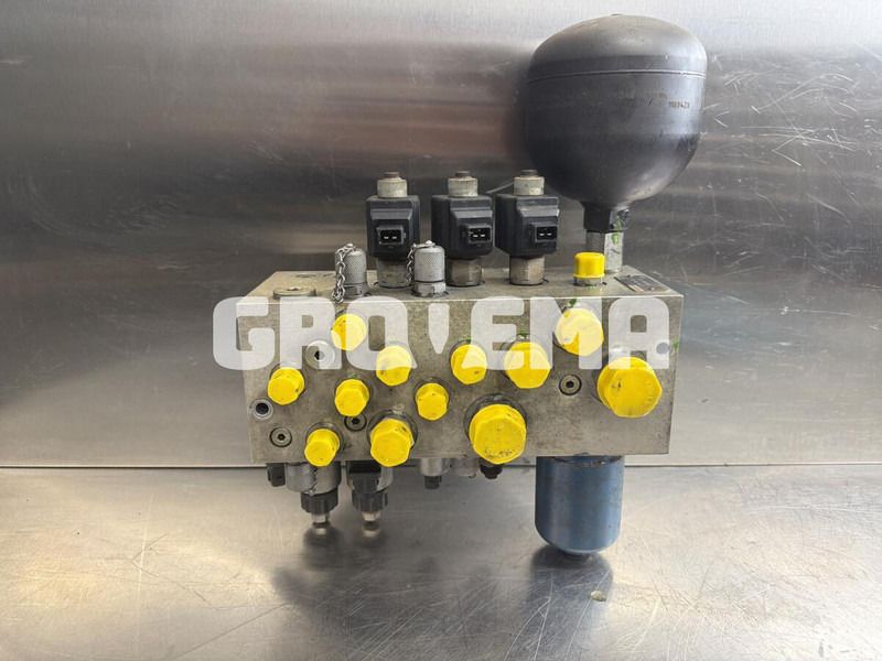 Liebherr R926 COMP / R926 K-LC / R926 LC / R926 CL / R926 NLC / R926 SLC / R926 WLC / R906 WLC - Гідравліка: фото 1 Liebherr R926 COMP / R926 K-LC / R926 LC / R926 CL / R926 NLC / R926 SLC / R926 WLC / R906 WLC - Гідравліка: фото 1