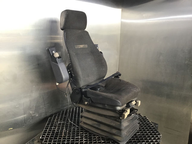 Liebherr Seating - Сидіння: фото 2 Liebherr Seating - Сидіння: фото 2