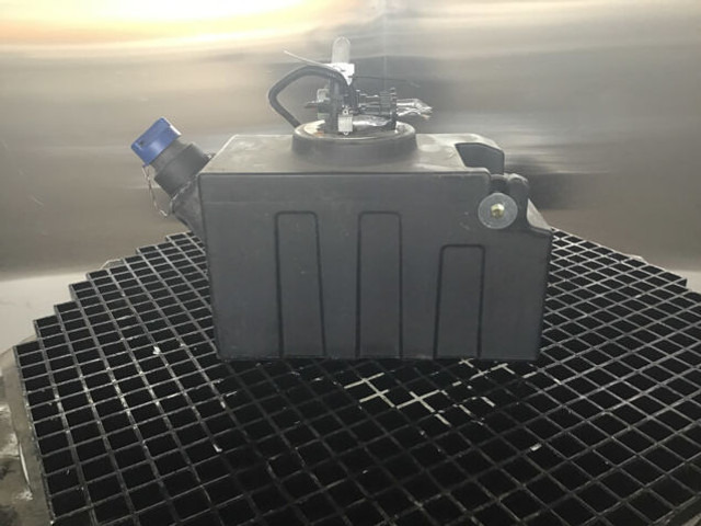 Liebherr Urea tank - Паливний бак: фото 1 Liebherr Urea tank - Паливний бак: фото 1