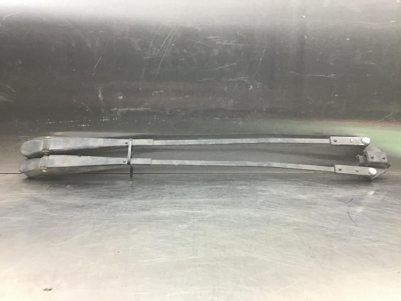 Liebherr Wiper Arm - Склоочисник: фото 1 Liebherr Wiper Arm - Склоочисник: фото 1