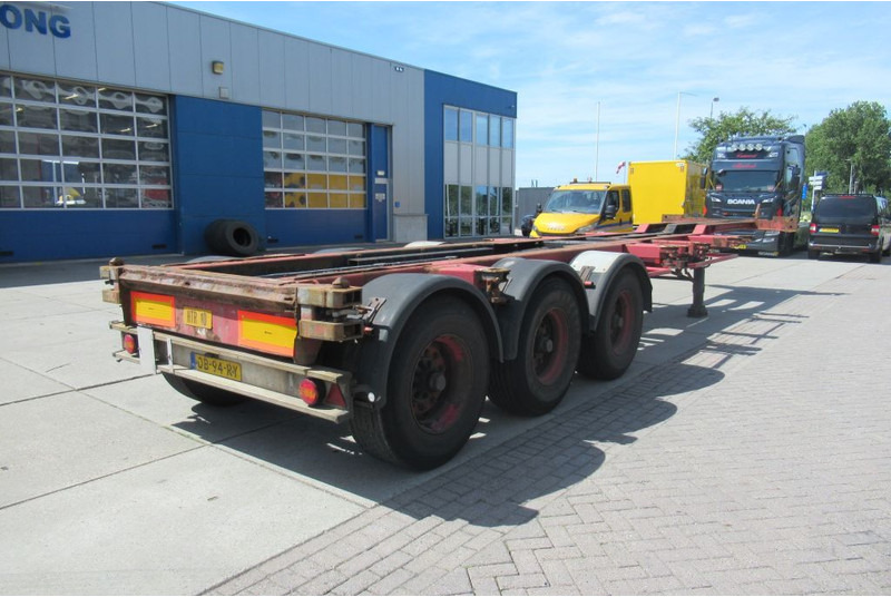 Renders Container Chassis / Extendable on rear / BPW + drum - Контейнеровоз/ Змінний кузов напівпричіп: фото 1 Renders Container Chassis / Extendable on rear / BPW + drum - Контейнеровоз/ Змінний кузов напівпричіп: фото 1
