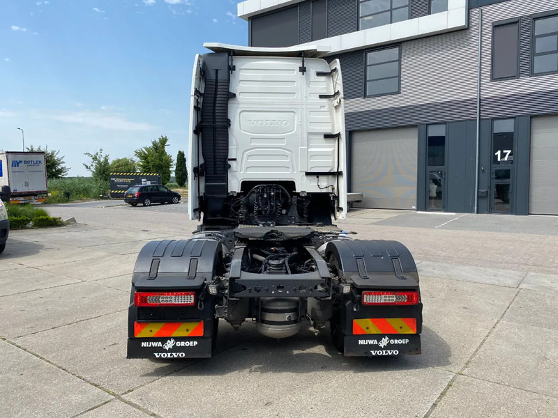 Volvo FH 13.500 Globetrotter XL / I-parkCool / Alcoa / 2x Tank - Тягач: фото 5 Volvo FH 13.500 Globetrotter XL / I-parkCool / Alcoa / 2x Tank - Тягач: фото 5