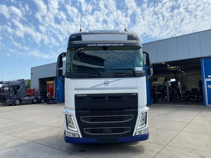 Volvo FH 13.500 Globetrotter XL / I-parkCool / Alcoa / 2x Tank - Тягач: фото 2 Volvo FH 13.500 Globetrotter XL / I-parkCool / Alcoa / 2x Tank - Тягач: фото 2