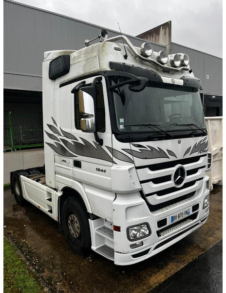 Mercedes-Benz Actros 1844 Retarder + Full Spoiler - Тягач: фото 2 Mercedes-Benz Actros 1844 Retarder + Full Spoiler - Тягач: фото 2