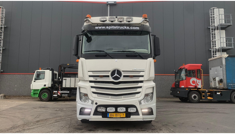 Mercedes-Benz Actros 1942 Dakspoiler + Koelkast - Тягач: фото 2 Mercedes-Benz Actros 1942 Dakspoiler + Koelkast - Тягач: фото 2