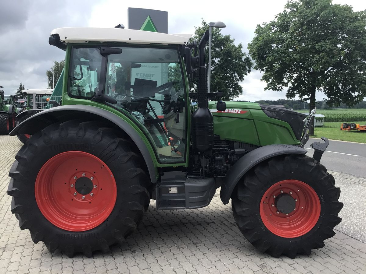 Fendt 211 Vario (FendtONE) - Трактор: фото 2 Fendt 211 Vario (FendtONE) - Трактор: фото 2