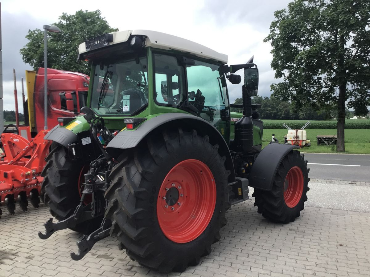 Fendt 211 Vario (FendtONE) - Трактор: фото 3 Fendt 211 Vario (FendtONE) - Трактор: фото 3