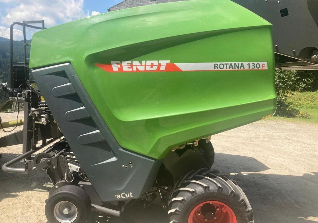Fendt Rotana 130 F - Прес-підбирач рулонний: фото 1 Fendt Rotana 130 F - Прес-підбирач рулонний: фото 1