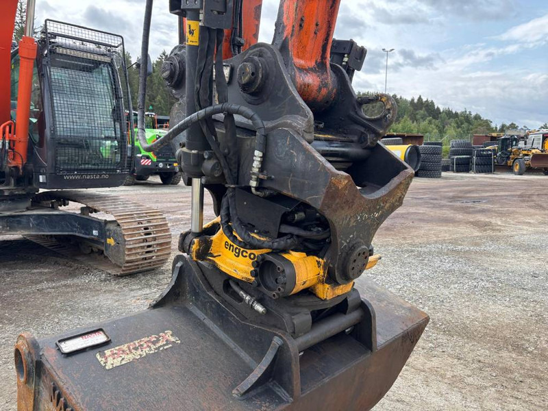 Гусеничний екскаватор Hitachi ZX 210 LC-5 B: фото 8
