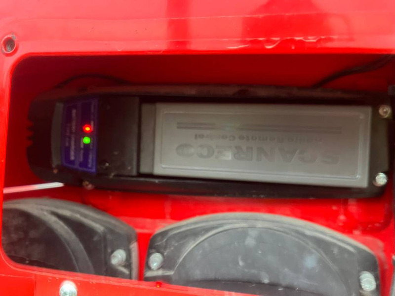 Колінчастий підйомник Platform Basket Spider 27.14: фото 11