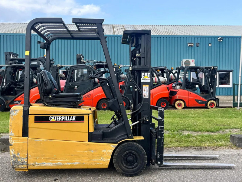 Caterpillar EP18KT - Електронавантажувач: фото 1 Caterpillar EP18KT - Електронавантажувач: фото 1
