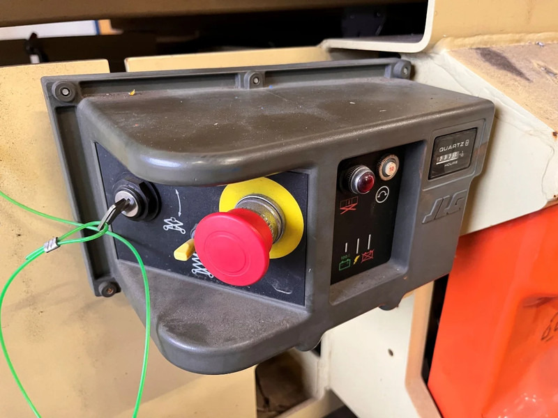 JLG 3246ES - Ножичний підйомник: фото 5 JLG 3246ES - Ножичний підйомник: фото 5