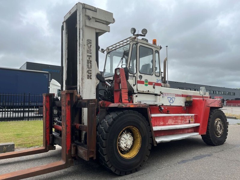 Svetruck 25 120 45 - Дизельний навантажувач: фото 5 Svetruck 25 120 45 - Дизельний навантажувач: фото 5