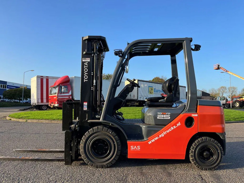 Toyota 52-8FDF25 - Дизельний навантажувач: фото 4 Toyota 52-8FDF25 - Дизельний навантажувач: фото 4