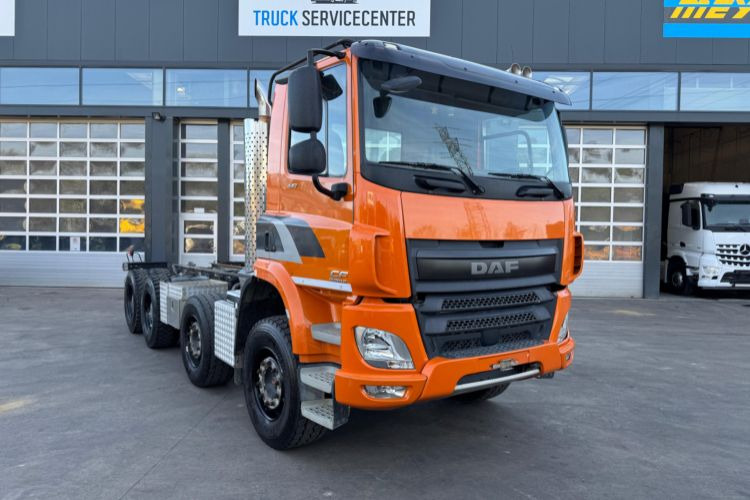 DAF CF440 8x4 Fahrgestell - Вантажівка шасі: фото 3 DAF CF440 8x4 Fahrgestell - Вантажівка шасі: фото 3