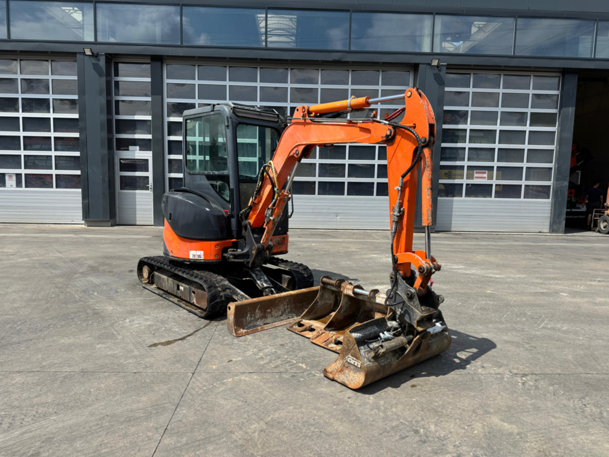 HITACHI Zaxis 30U-2 CSR - Гусеничний екскаватор: фото 2 HITACHI Zaxis 30U-2 CSR - Гусеничний екскаватор: фото 2