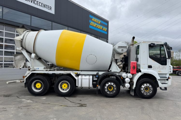 Iveco Trakker 450 8x4 (Liebherr 9m3 2018) - Автобетонозмішувач: фото 4 Iveco Trakker 450 8x4 (Liebherr 9m3 2018) - Автобетонозмішувач: фото 4