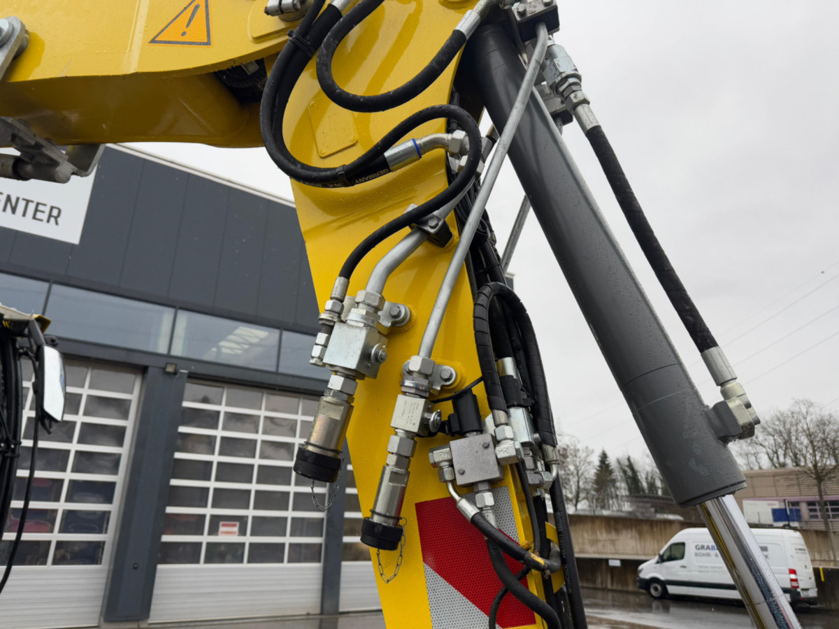 Колісний екскаватор LIEBHERR 910 Compact Litronic Powertilt: фото 12