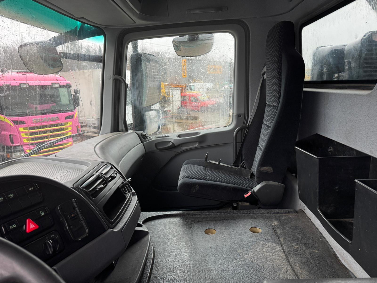 Самоскид вантажівка MERCEDES 3248 8x4 Rückwärtskipper 15m3: фото 18 Самоскид вантажівка MERCEDES 3248 8x4 Rückwärtskipper 15m3: фото 18