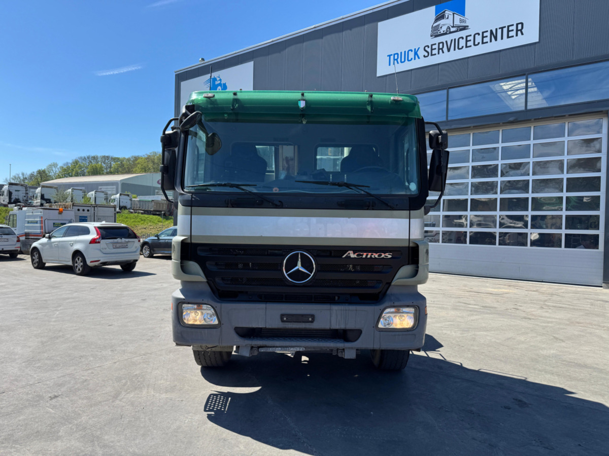 MERCEDES Actros 3244 8x4 Hiab 26T AHK - Гаковий мультиліфт вантажівка: фото 4 MERCEDES Actros 3244 8x4 Hiab 26T AHK - Гаковий мультиліфт вантажівка: фото 4