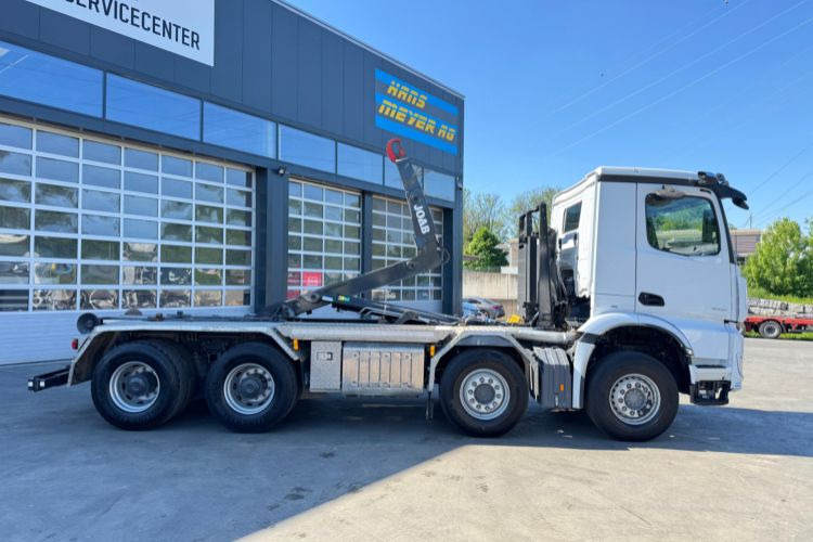 Mercedes-Benz Arocs 3251 8x4 - Гаковий мультиліфт вантажівка: фото 4 Mercedes-Benz Arocs 3251 8x4 - Гаковий мультиліфт вантажівка: фото 4
