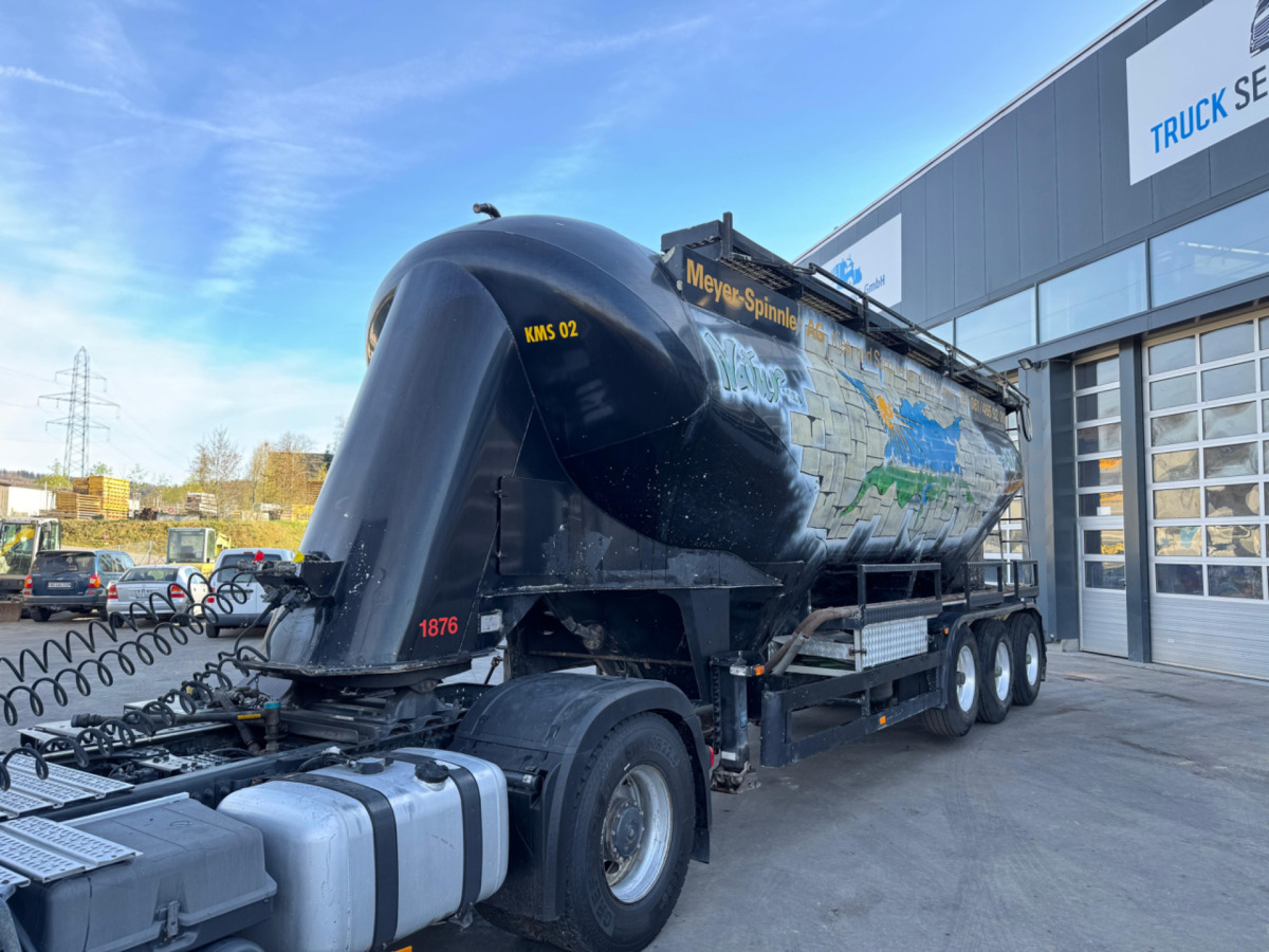 SPITZER Spitzer Silo 37m3 - Напівпричіп цистерна для сипучих вантажів: фото 1 SPITZER Spitzer Silo 37m3 - Напівпричіп цистерна для сипучих вантажів: фото 1