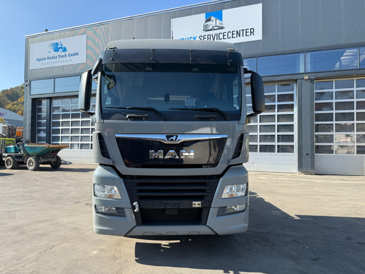 MAN TGX 18.500 4x2 (Engine defect) - Тягач: фото 2 MAN TGX 18.500 4x2 (Engine defect) - Тягач: фото 2