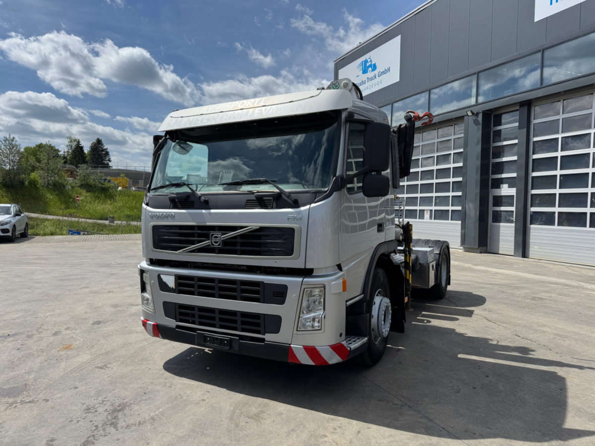 VOLVO FM-400 4x2 Bonfiglioli 15000-4 - Вантажівка з маніпулятором: фото 2 VOLVO FM-400 4x2 Bonfiglioli 15000-4 - Вантажівка з маніпулятором: фото 2