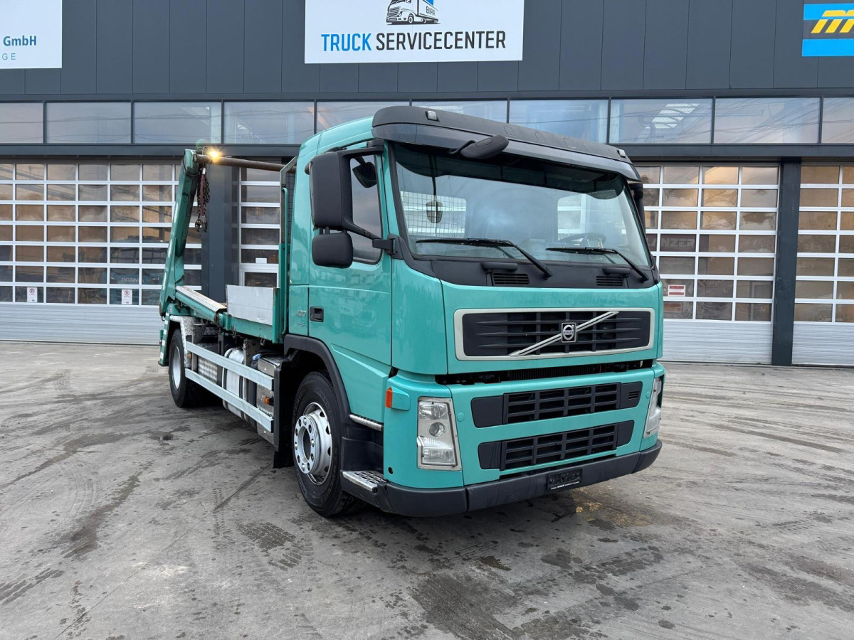 VOLVO FM-400 4x2 UT GIGANT 18T - Скіповий навантажувач вантажівка: фото 3 VOLVO FM-400 4x2 UT GIGANT 18T - Скіповий навантажувач вантажівка: фото 3