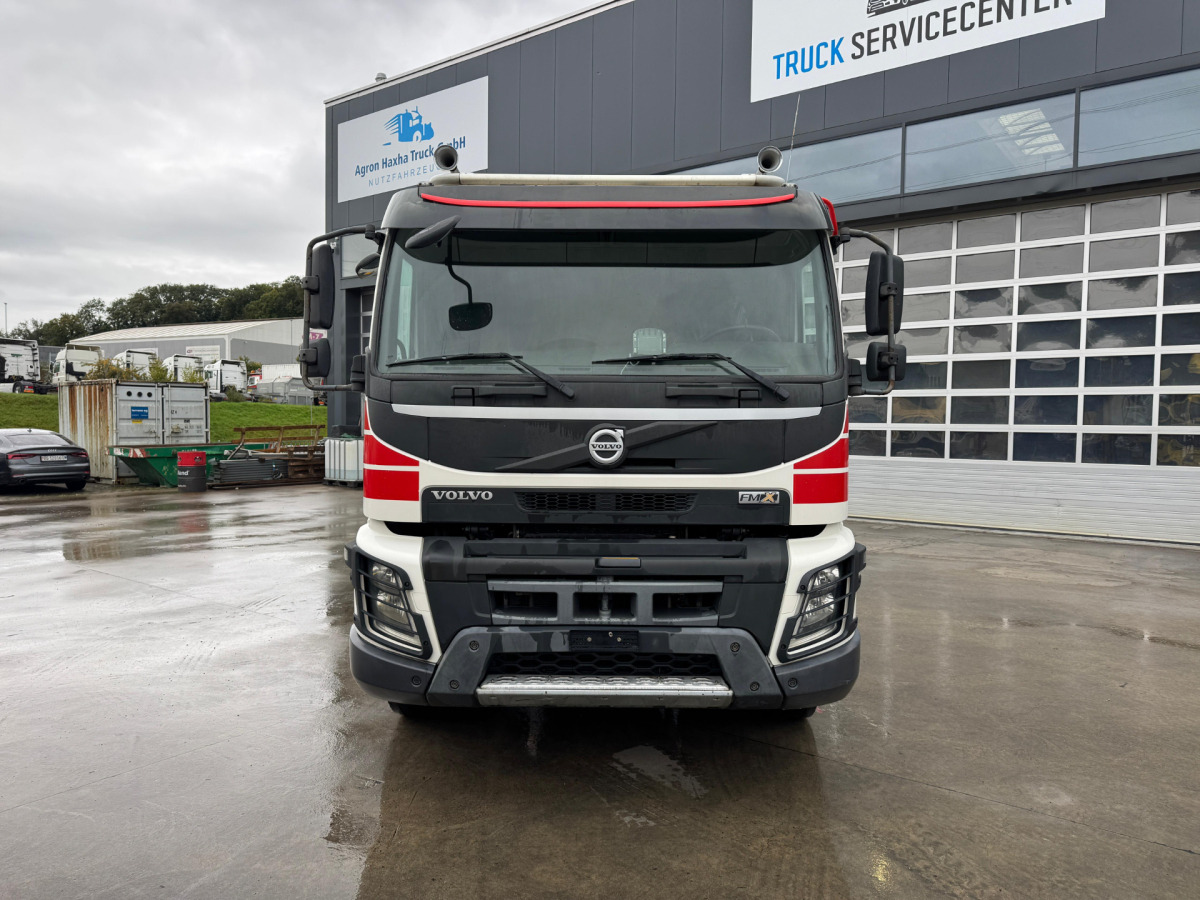 VOLVO FMX-540 10x4 - Вантажівка шасі: фото 2 VOLVO FMX-540 10x4 - Вантажівка шасі: фото 2