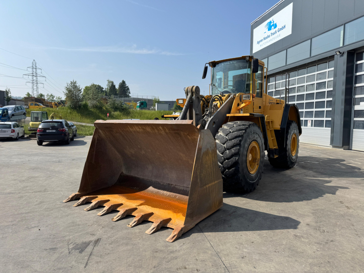 VOLVO L150E - Колісний навантажувач: фото 1 VOLVO L150E - Колісний навантажувач: фото 1